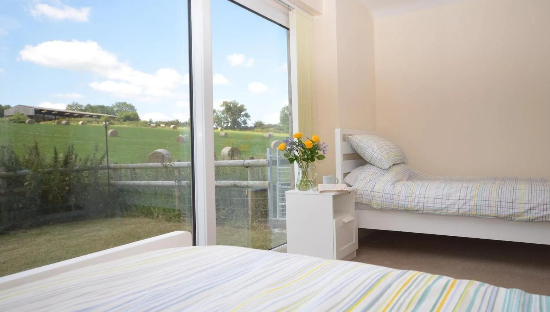 Holiday home 2 Bed In Bristol 75697 Villa